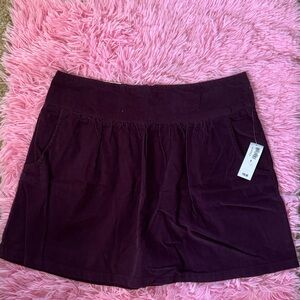 NWT Sz4 Old Navy plum corduroy mini skirt with side pockets